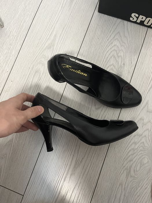 Pantafi cu toc 100% piele