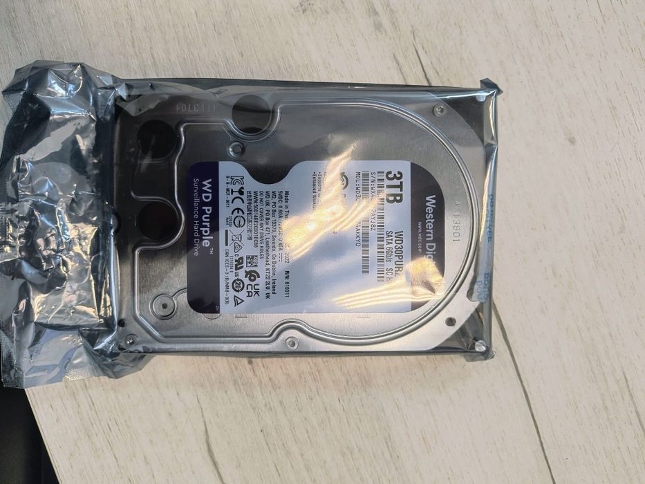 Vând 4buc  HDD 3 TB
