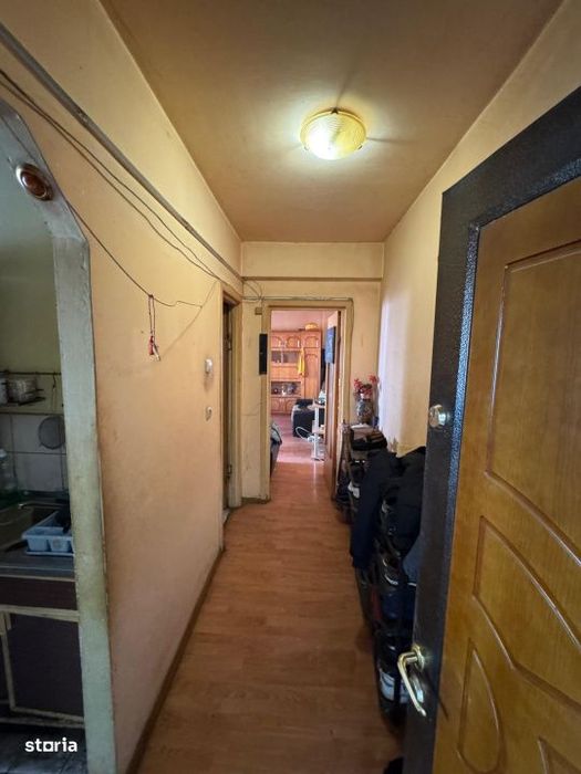 Garsoniera decomandata, 36 mp, zona Craiovita Noua