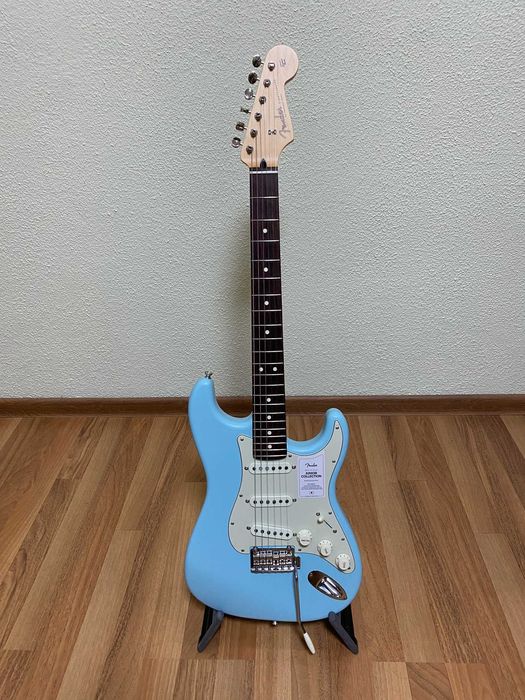 Fender Made in Japan Junior Collection Stratocaster Satin Daphne Blue