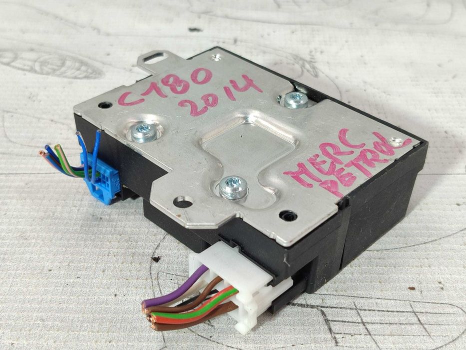 Modul pompă injecție combustibil Mercedes-Benz C W204 COD: A0009000104 2014 / [2007-2014] / (5G3)