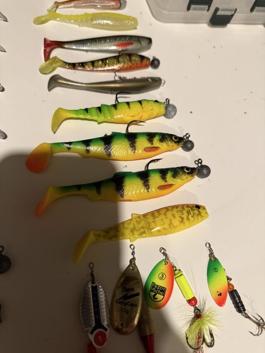 Воблери силикони блесни