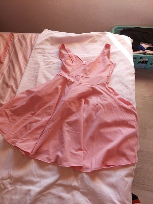 Rochie dama  mărimea L , M , S.