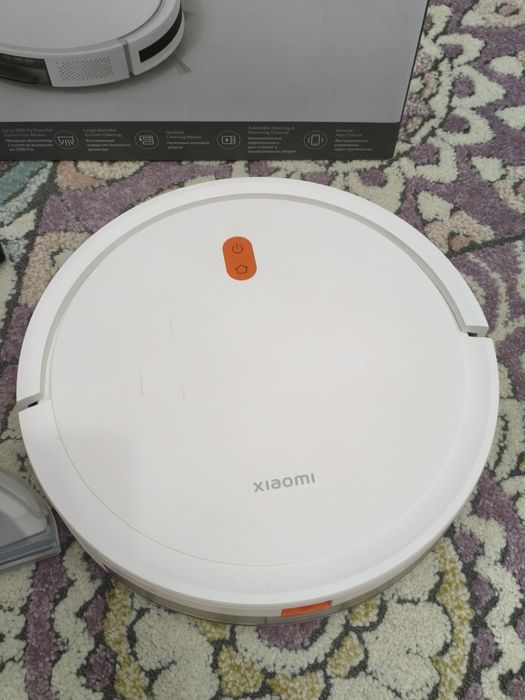 Vând aspirator Xiaomi E5