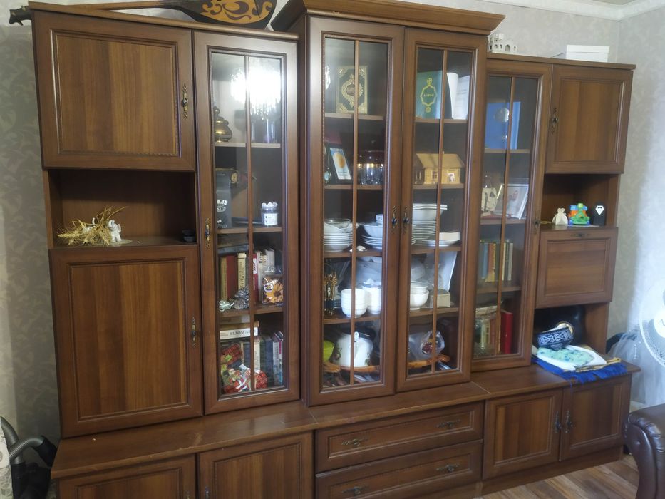 Продам стенку -гостиную б/у