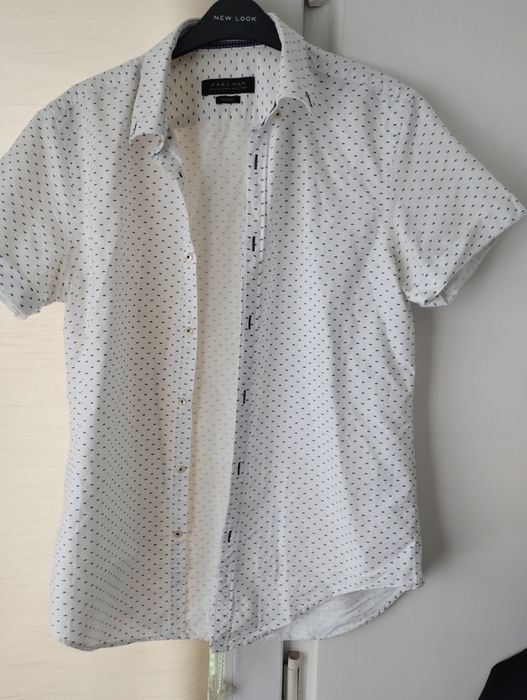 Cămașă Zara bărbați albă cu imprimeu albastru,mânecă scurtă,slim,guler clasic,închidere cu nasturi
