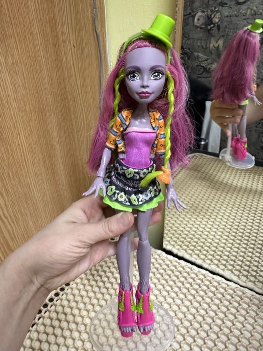 Продам куклу монстр хай!