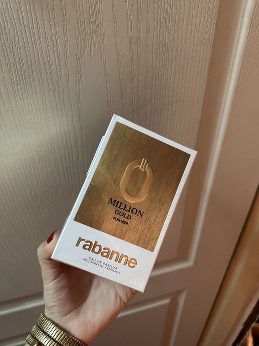 Rabanne million gold for her