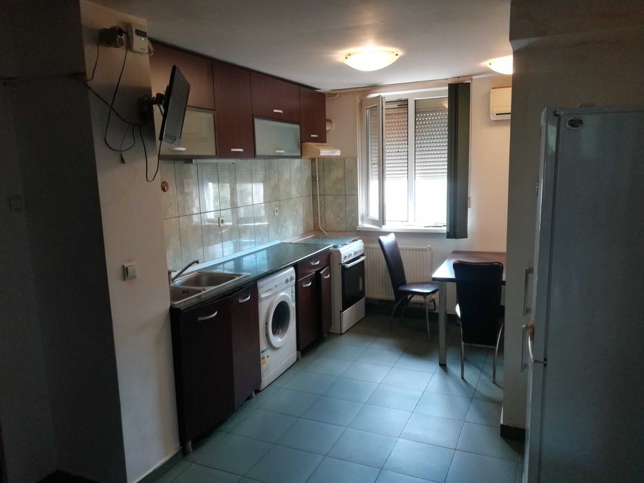 Apartament 3 camere Titan