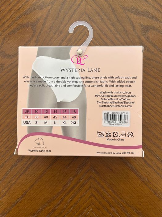 Трусы; брифы с высоким вырезом