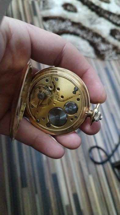 Vand ceas favor placat cu aur