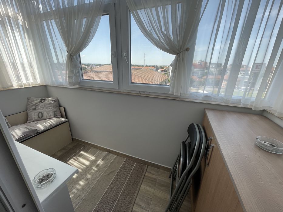 Inchiriez Apartament 2camere, 65mp /Decebal/loc de parcare