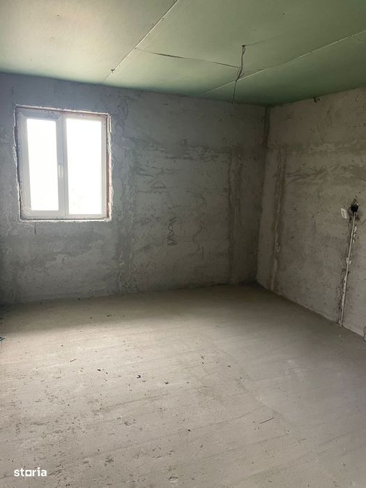 Casa de vanzare, Poroschia, in constructie avansata