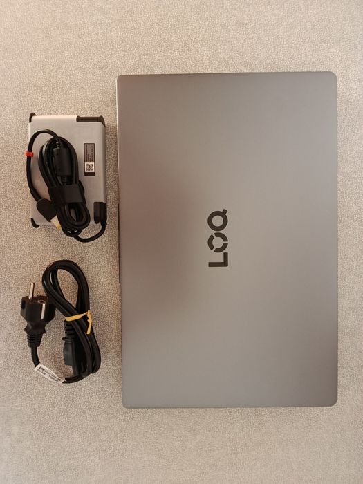 Lenovo LOQ 15IAX9E
