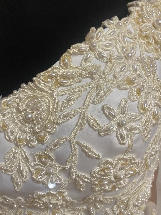 Rochie mireasa trena printesa