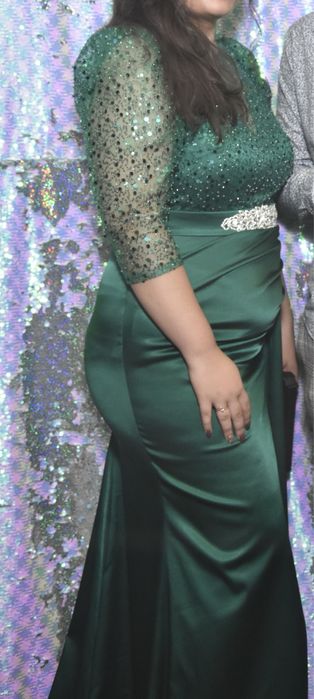 ROCHIE DE SEARA ELEGANTA SANZIANA verde decorata cu margele si paiete