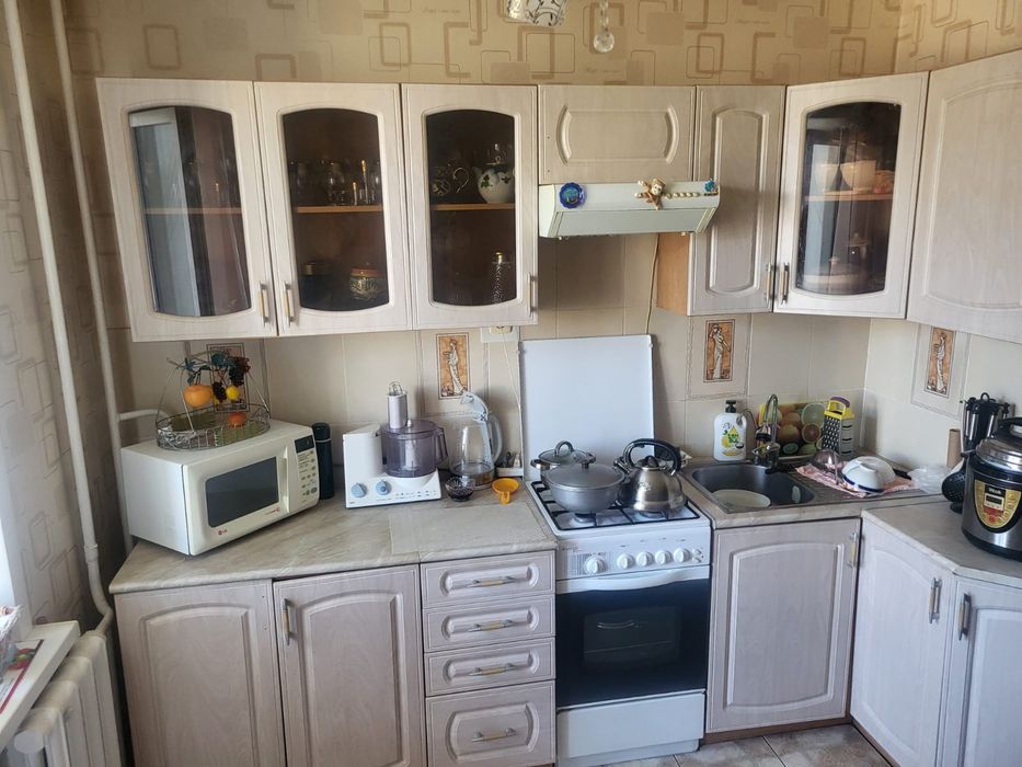 Продам кухонный гарнитур