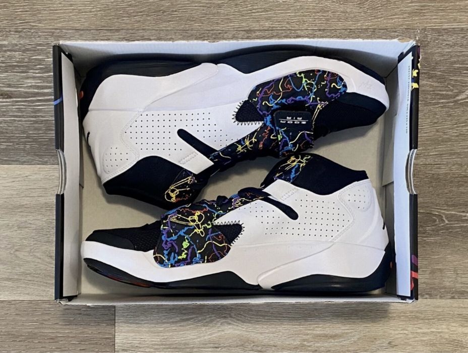 ОРИГИНАЛНИ маратонки NIKE Zyon 2