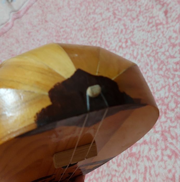 Домбра инструмент