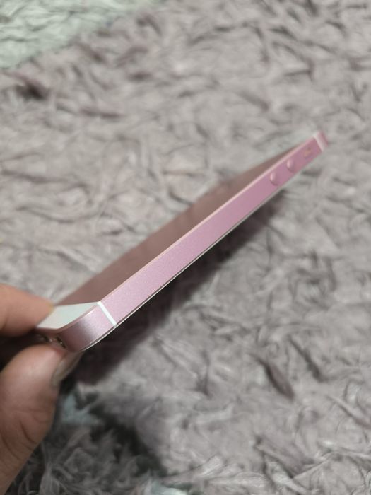 Iphone SE 2016г 16gb Rose gold и Iphone 11 64gb