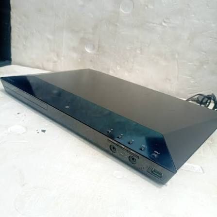 Продам 3D Blu-ray домашний кинотеатр Sony BDV-E4100