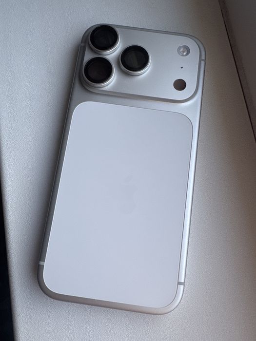 Iphone 17 pro, 100% baterie