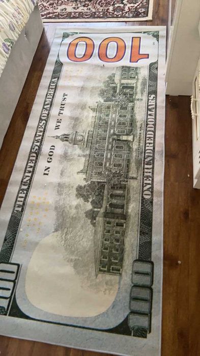 Ковер с принтом доллара