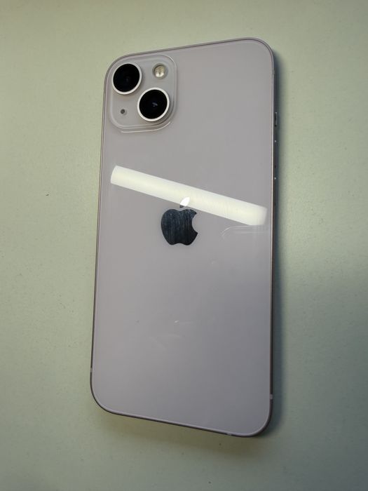 iPhone 13 pink (много запазен)