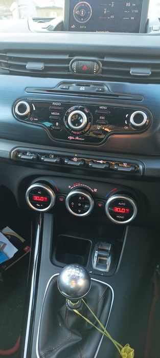 Alfa Romeo Giulietta на части