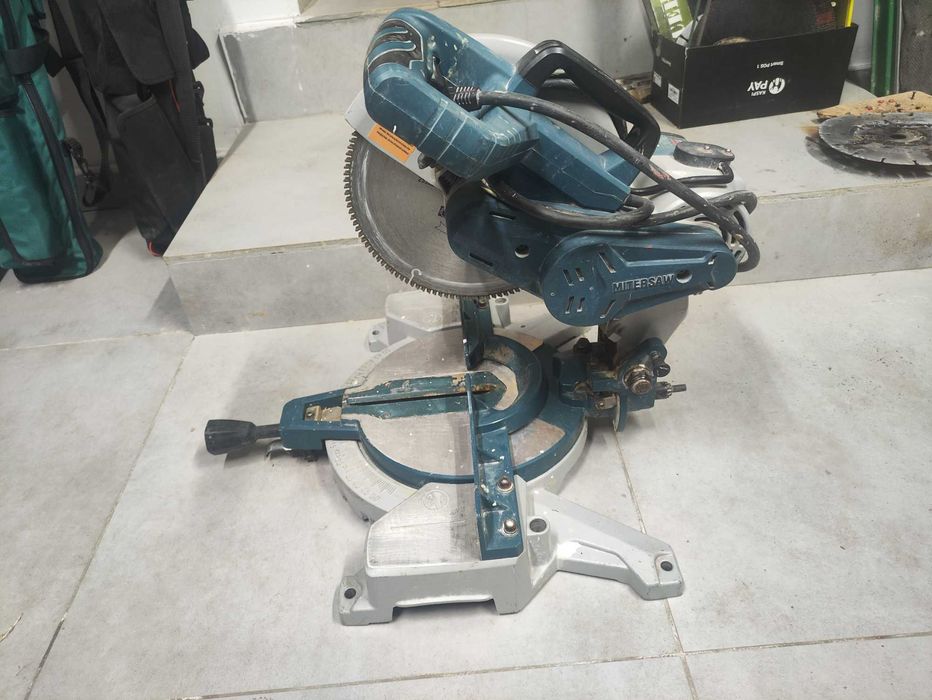 Торцовка Alteco MS2000/ 255BD! Углорез в хорошем состоянии!