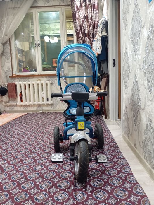 Детский велосипед сотилади