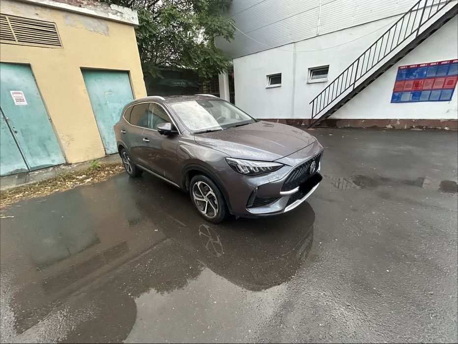 MG HS 1.5 T-GDI 162 CP