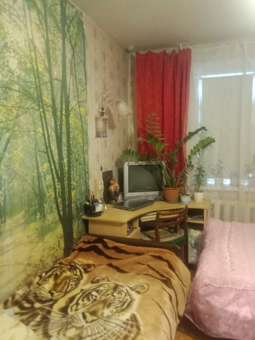 Срочно продам 2 комн.кв.в 4 мкр