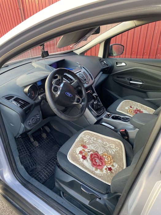 Vand ford pentru mai sunați dtalii sunati la  numarul de telefon 0762853949