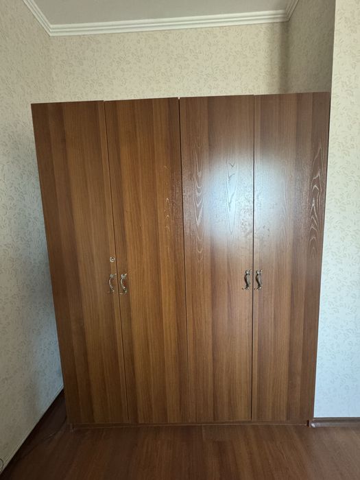 Продам плательный шкаф