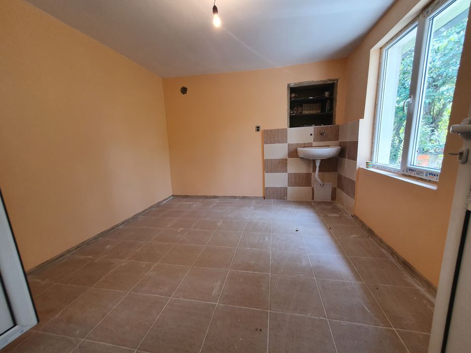 Продава се Къща в с. Косарка, Област Габрово - 166 кв.м за 461 €/кв.м - Снимка #2