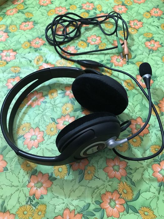 Гарнитура для работу с компьютером и ноутбуком.