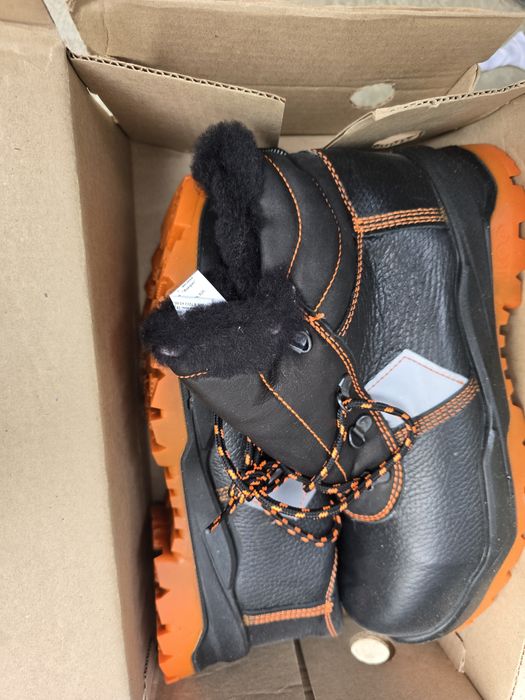 Спец одежда.  Размер ,54,56  рост 188. Есть 52 размер.