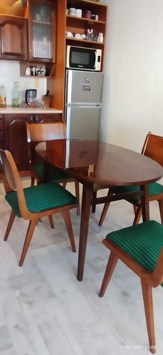 Продавам. Трапезна маса разтегателна.