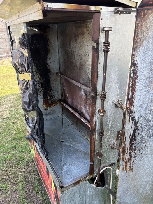 Морозильник бу хороший работает