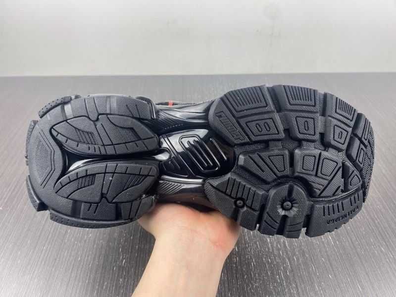 Balenciaga Runner 7.0 Black/Red