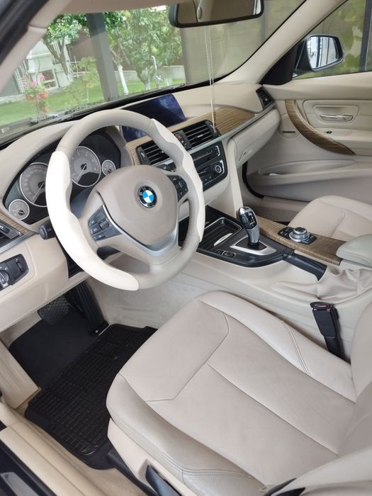 Vând BMW f30 impecabil!