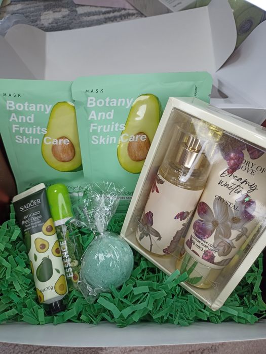 Боксы, наборы к 8 марта