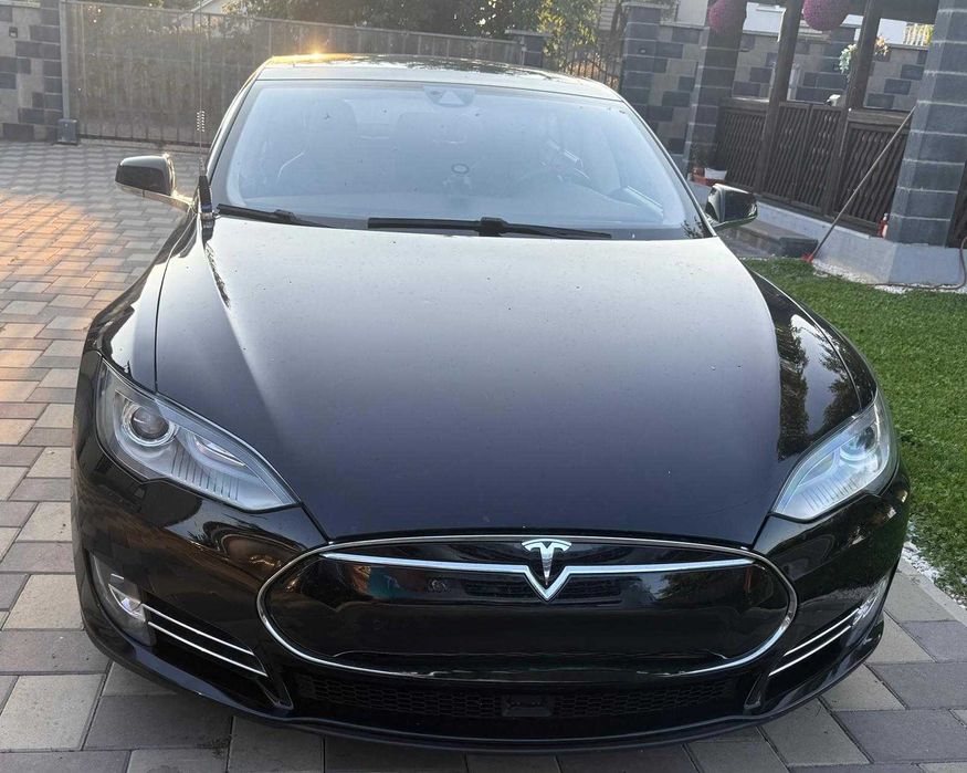 Vand Tesla Model S 85kw
