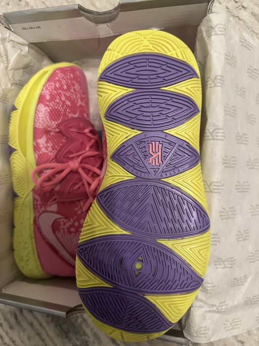 баскетбольные кроссовки Kyrie 5