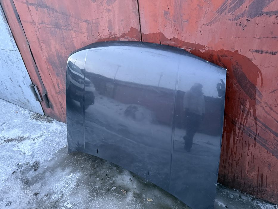 Капот Volkswagen Golf 3