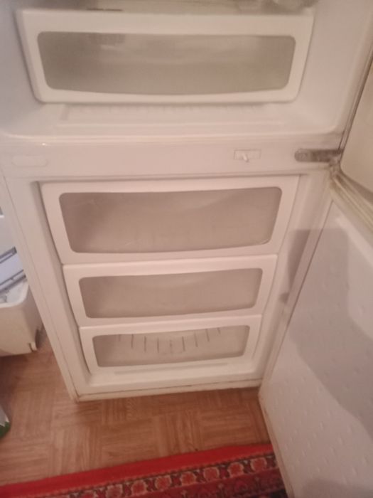 Продам холодильник