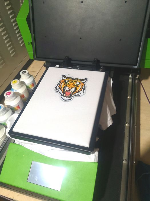 Текстильный принтер для печати на футболках
