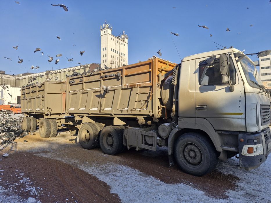 Продам МаЗ с Прицепом двигатель рено