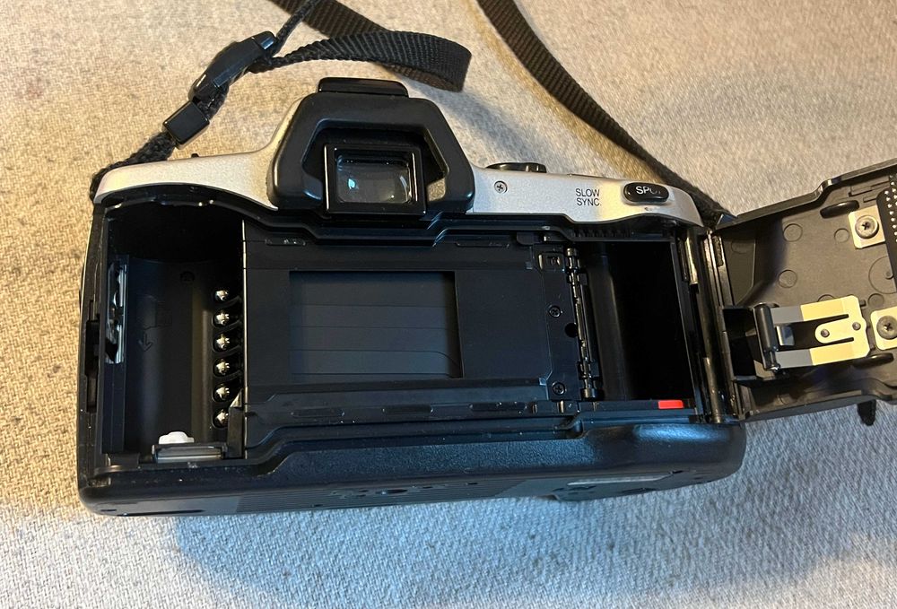Minolta Dynax 500si body aparat foto film 35mm montura A